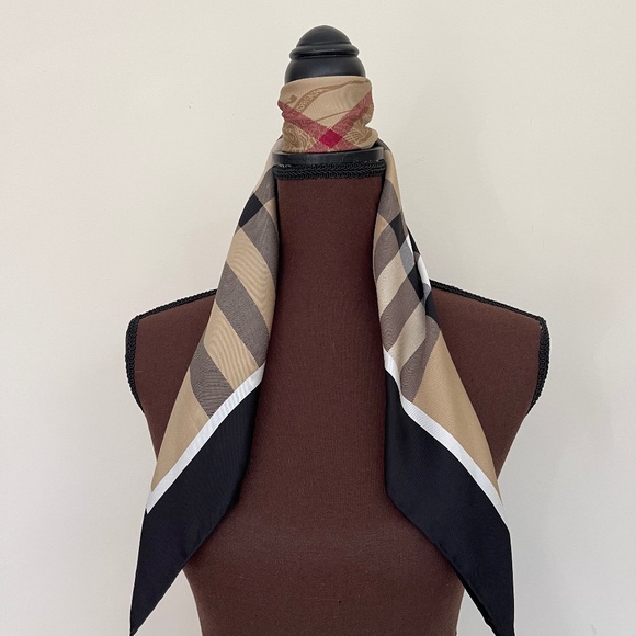 Display # 1 Burberry Scarf Classic Beige Check Black Border Silk Wrap - Picture 13 of 15